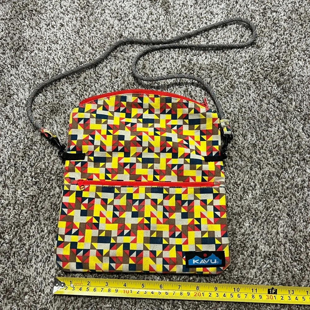 KAVU Colorful Geometric Aztec Print Crossbody Slingaling Fold Over Bag